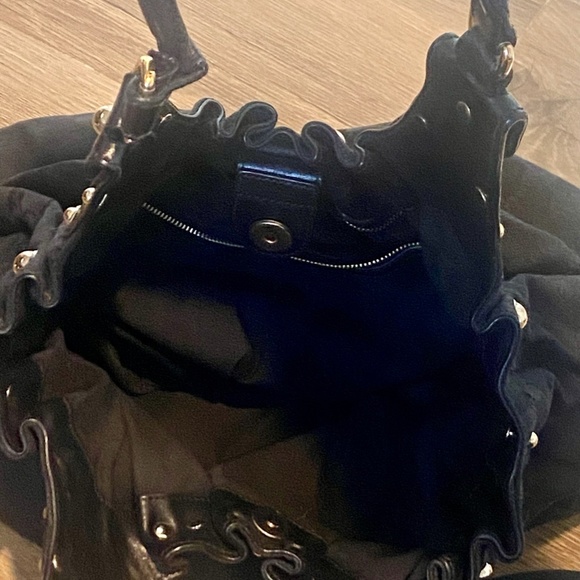 Gucci Monogram Canvas Pelham Bag GG Studded Black Hobo handbag Tote - Picture 4 of 7